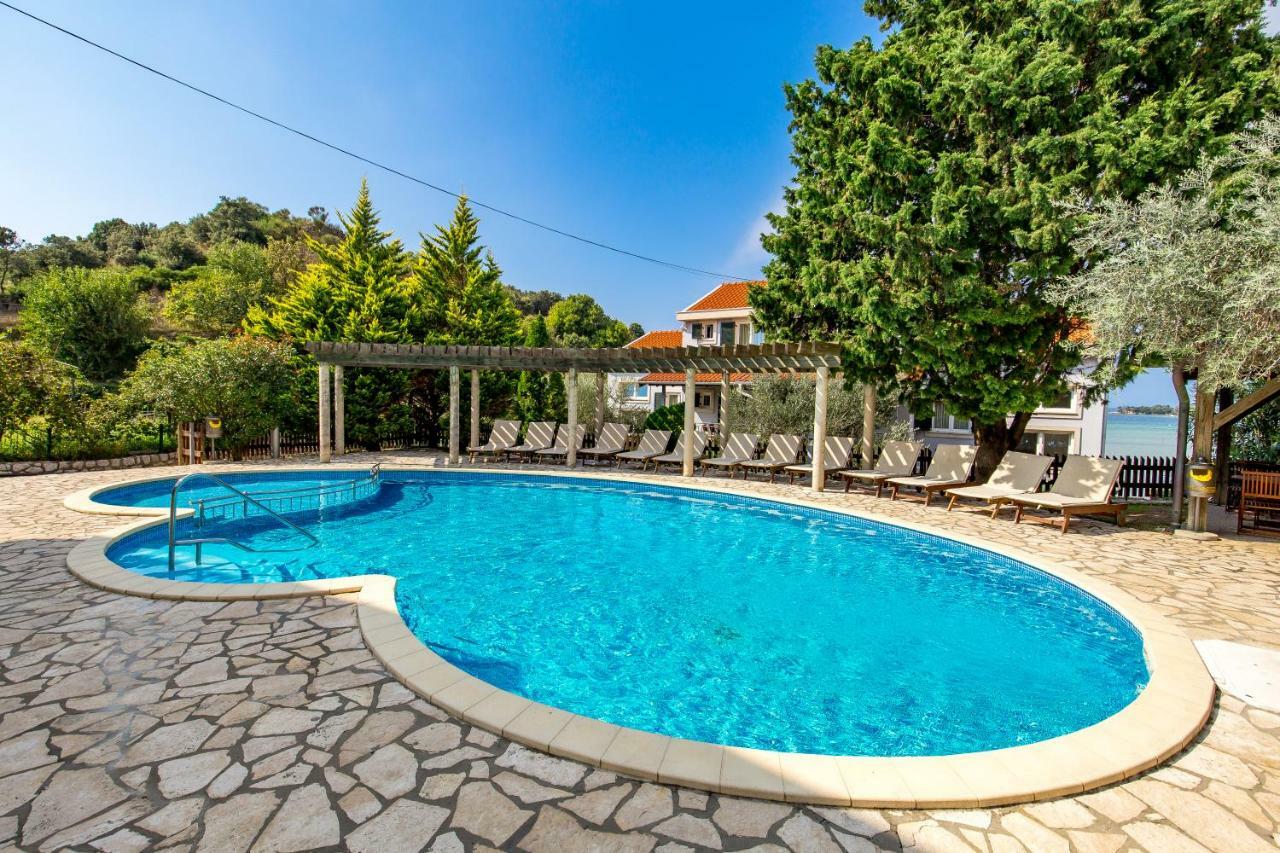 Villas Кампор Экстерьер фото